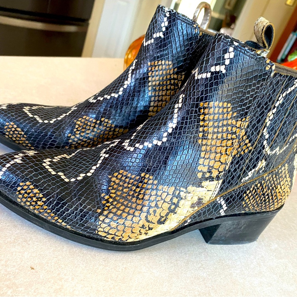 7.5  snake skin ankle boot